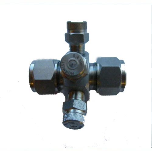 12MM 1/8" ÜÇLÜ MEME TAŞIYICI BORU BİRLEŞTİRİCİ